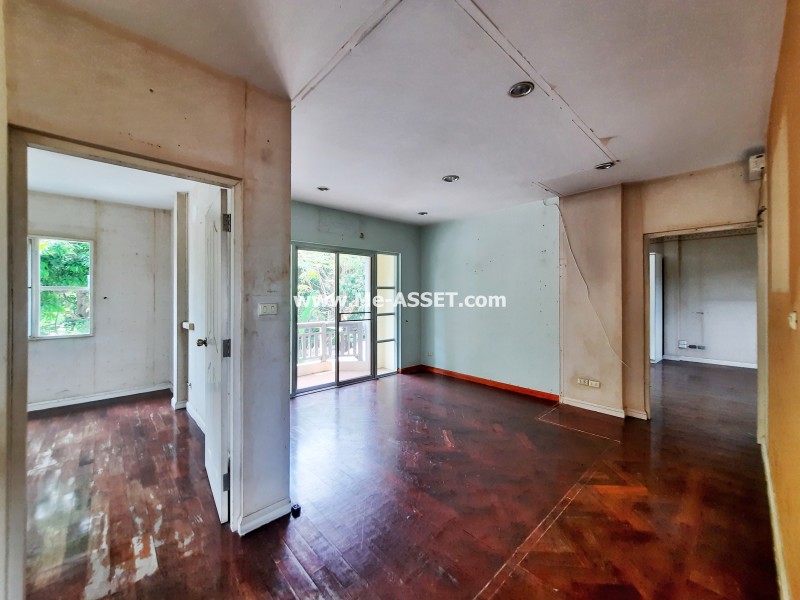 ขายบ้านเดี่ยว ม.นันทวัน (วงแหวน-รัตนาธิเบศร์) ถ.ตลิ่งชัน-สุพรรณบุรี ต.เสาธงหิน อ.บางใหญ่ นนทบุรี ต้นโครงการ ตรงข้ามสวนสาธารณะ / พื้นที่ 2 ชั้น 151 ตารางวา