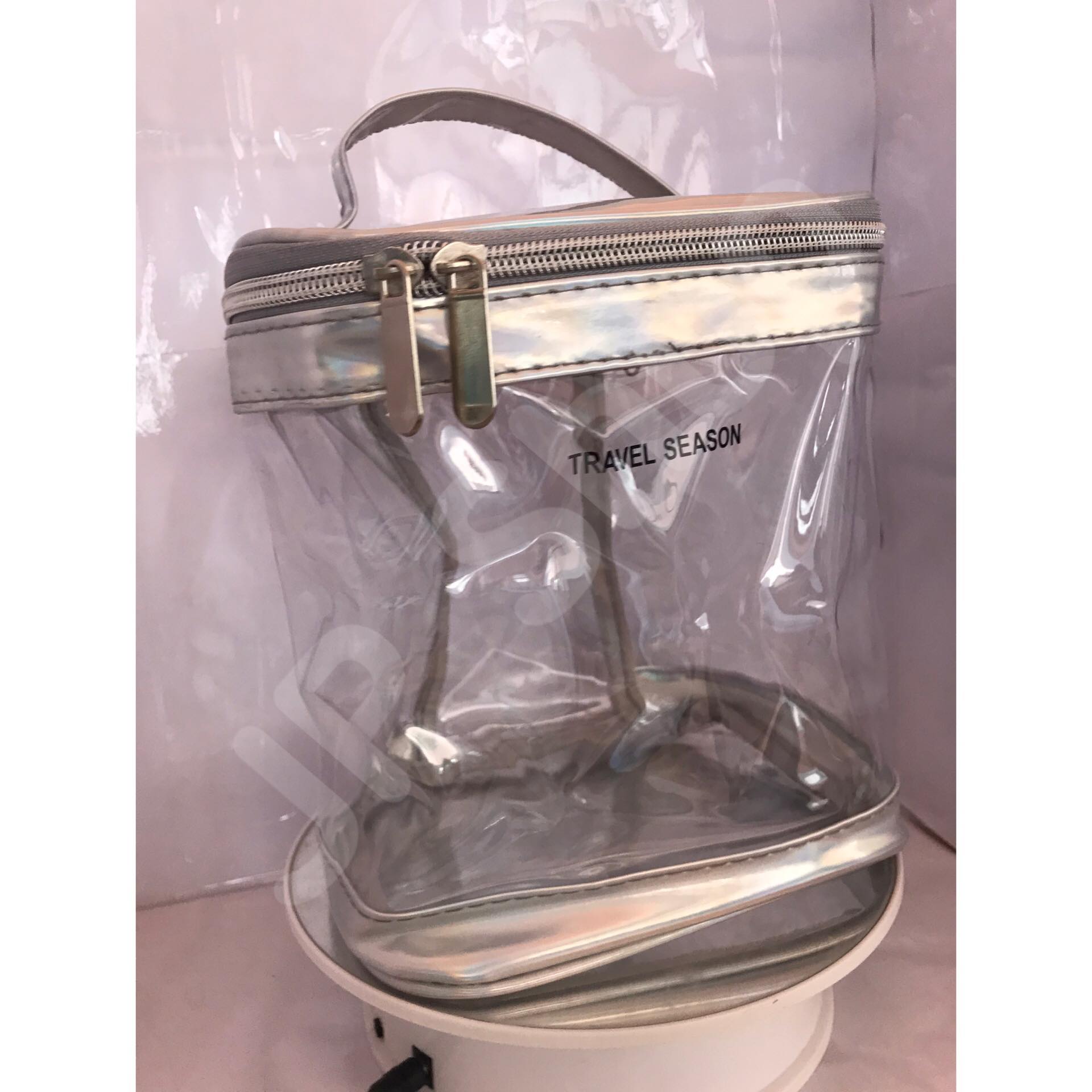 กระเป๋าใส่เครื่องสำอาง ทรงกระบอก สีเทา โปร่งใส ราคา/1 ใบ #0131