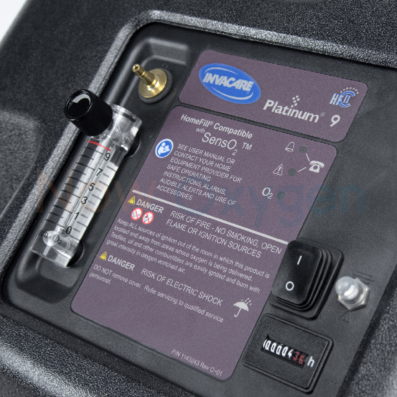 ตู้พักฟื้นสัตว์ขนาด 60*60 ซม. จับคู่กับเครื่องผลิตออกซิเจนขนาด 9 ลิตร Invacare Platinum 9