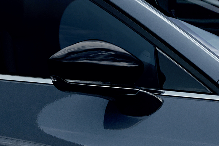 ชุดครอบกระจกข้าง Mazda 3 Signature Style แท้