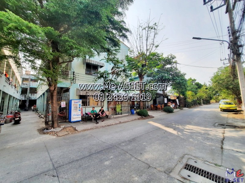 ขายที่ดินพร้อมสิ่งปลูกสร้าง หอพัก 81 ห้อง พร้อมผู้เช่าเต็ม ย่าน ซอยวินา ไร่ขิง สามพราน : ใกล้บ.ทอยเวิลด์ ถ.พุทธมณฑลสาย 5 : 3 ชั้น 3 คูหา 357.7 ตร.วา