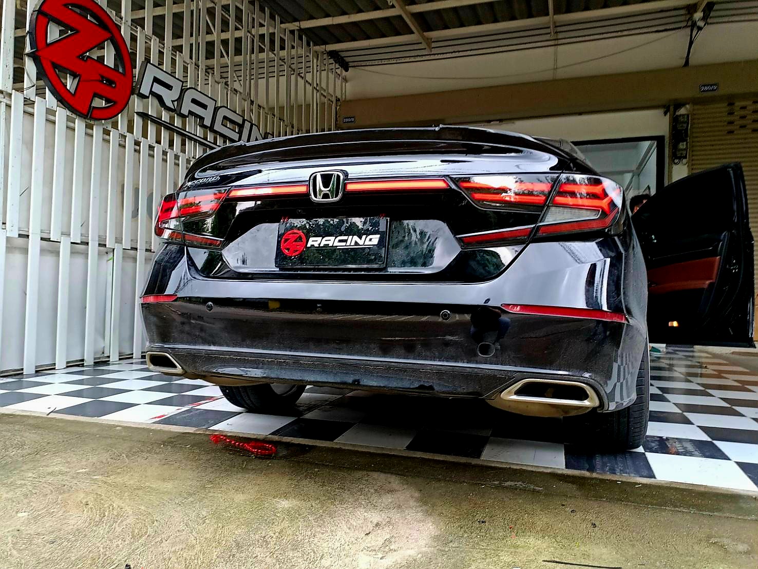 ไฟคาดฝาท้าย คาดท้าย Accord G10 มี LED