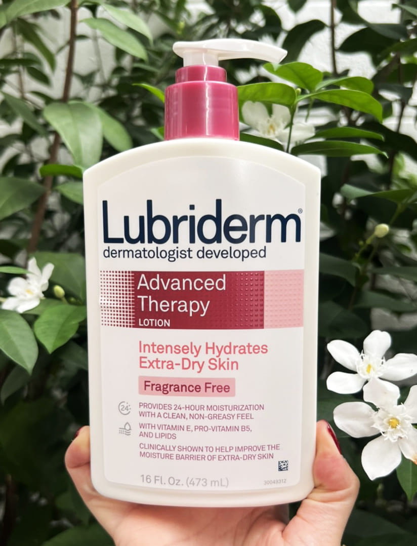 Lubriderm Advanced Therapy Daily Moisturizing Lotion 473ml. โลชั่นที่ช่วยฟื้นฟูและบรรเทาผิวที่แห้งเป็นพิเศษ