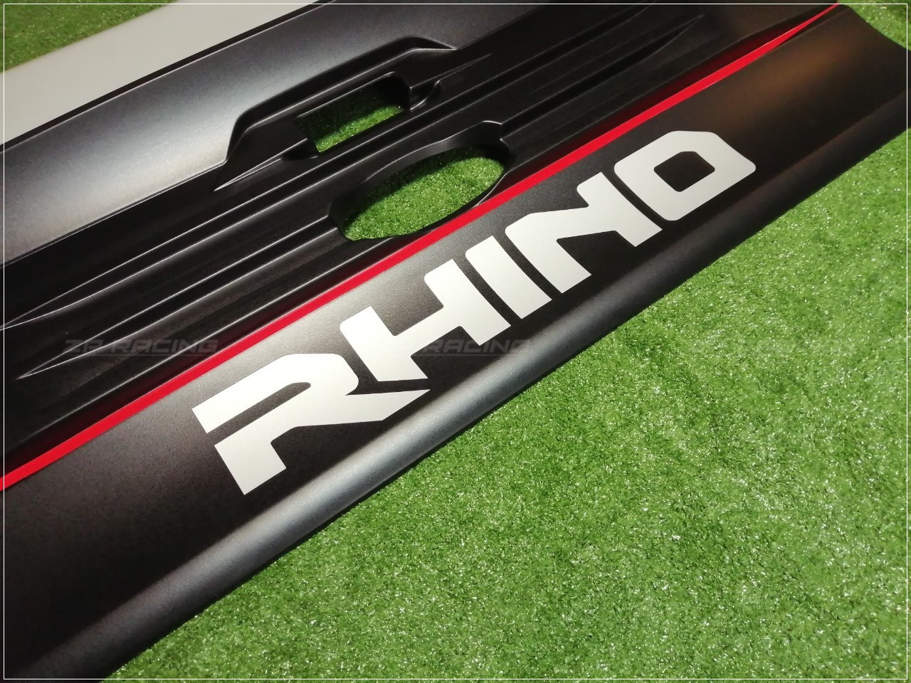 ชุดครอบกระบะท้าย FITT ตัวอักษร RHINO