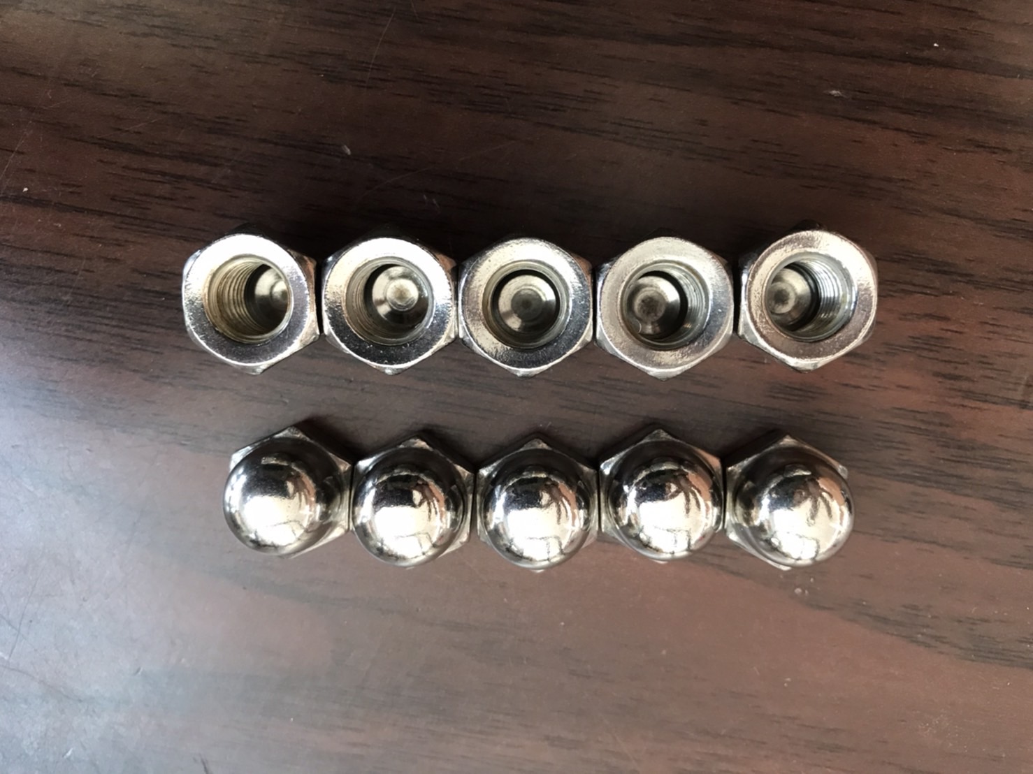 หัวน็อตหมวกสแตนเลส M10 เกลียวมิล #105053