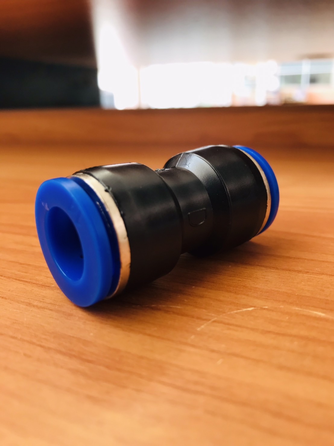 ข้อต่อลมฟิตติ้ง PG 16 - 14 mm. ต่อตรงลด #1614