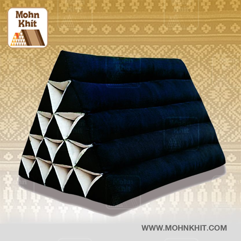 หมอนสามเหลี่ยม15ช่องสีดำ ขนาด55cmx35cmx40cm// Thai Tri-angle Black and white Traditional Floor Cushions kapok .