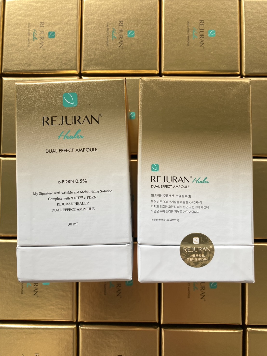 REJURAN Healer Turnover Ampoule Dual Effect 30ml. เซรั่ มสูตรใหม่ รุ่นกล่องเหลี่ยม สีทอง 2024