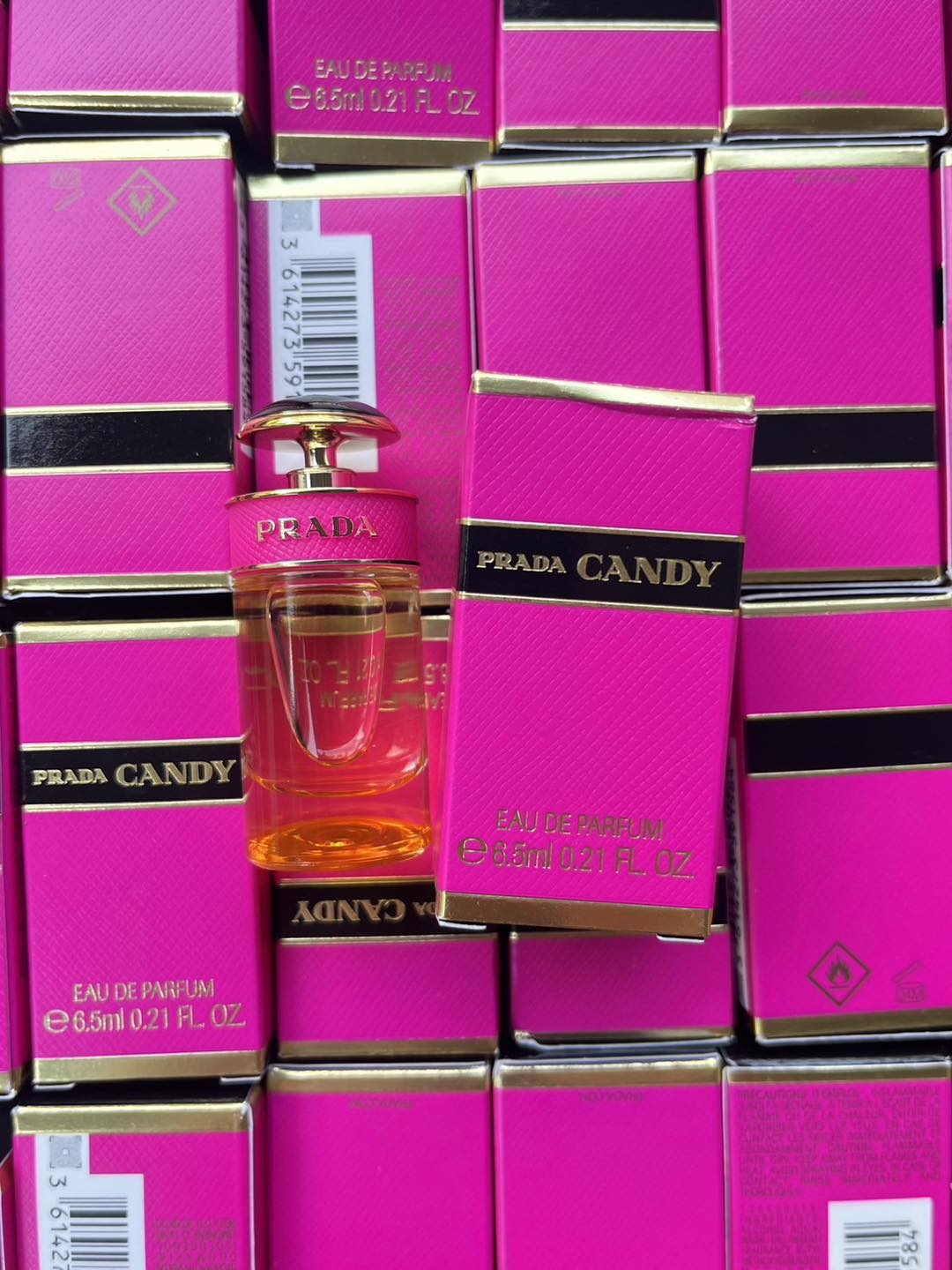 แบบแต้ม Prada Candy Eau De Parfum 6.5ml. ของแท้