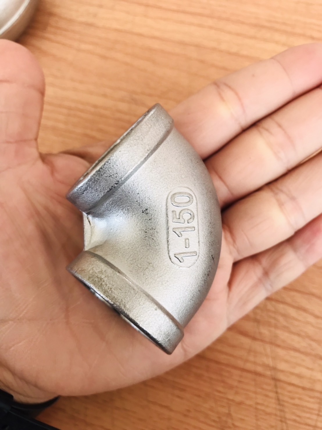 ข้องอสแตนเลส 90 องศา ขนาด 1 นิ้ว (#2856)