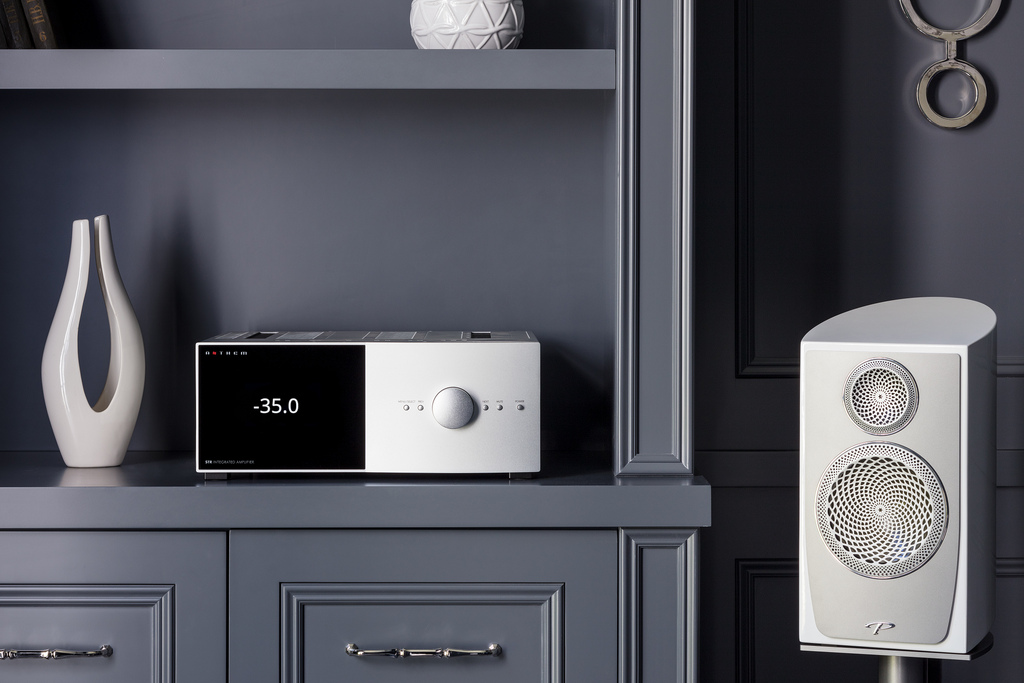 Anthem STR Integrated Amp