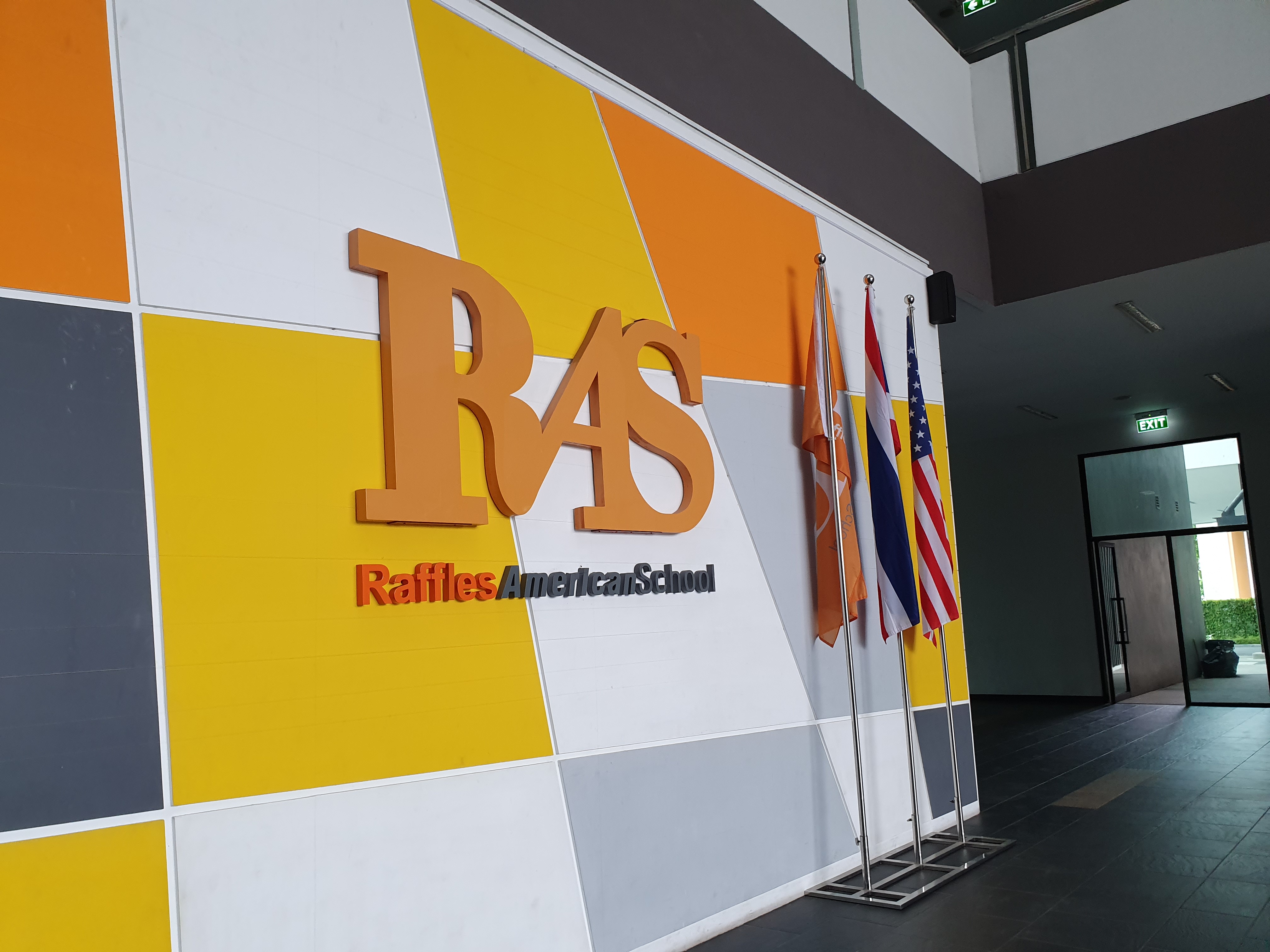 RafflesAmerican School