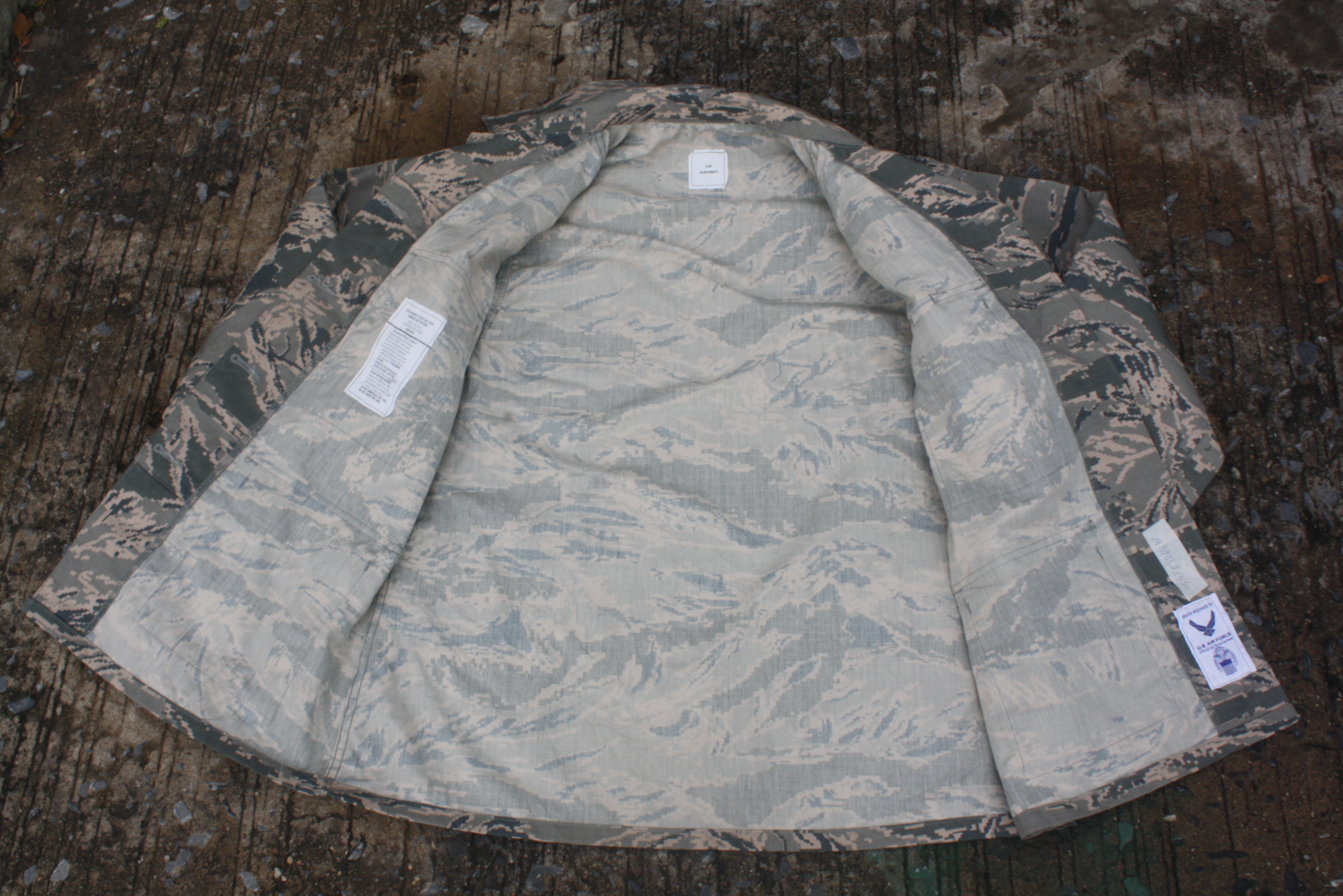 เสื้อทหารอากาสสหรัฐ USAF ลายเสืออากาศ