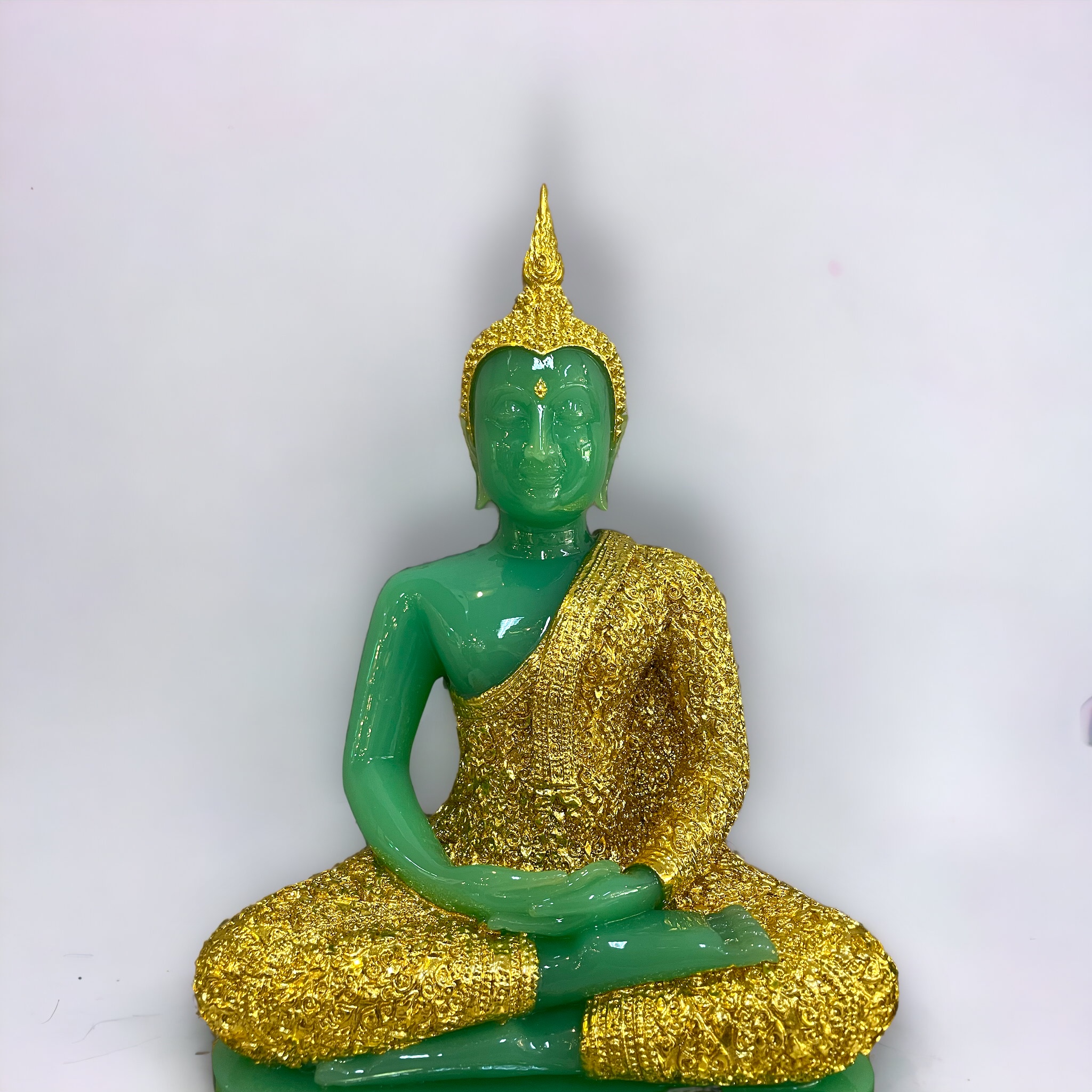 พระแก้วมรกต 9 นิ้ว ฤดูฝน สีเขียวหยก