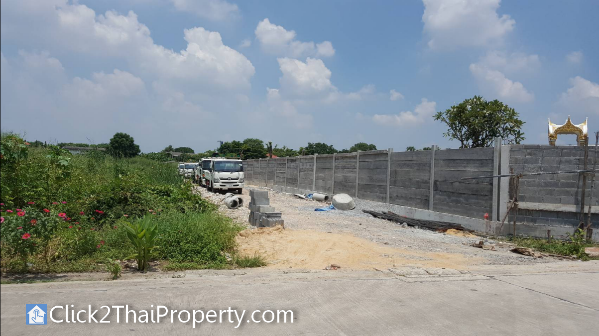 ขายที่ดิน 2 แปลงรวมเนื้อที่ 4 ไร่ 191.8 ตร.ว ซ.นวมินทร์ 111 แยก 4-2 ถมแล้ว ซื้อแยกแปลงได้