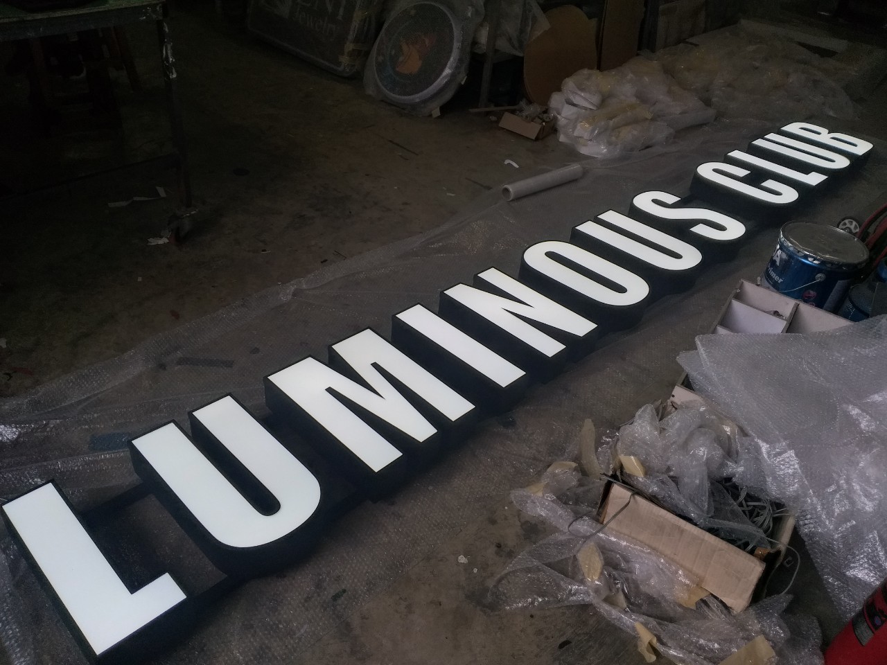 งานป้ายไฟ