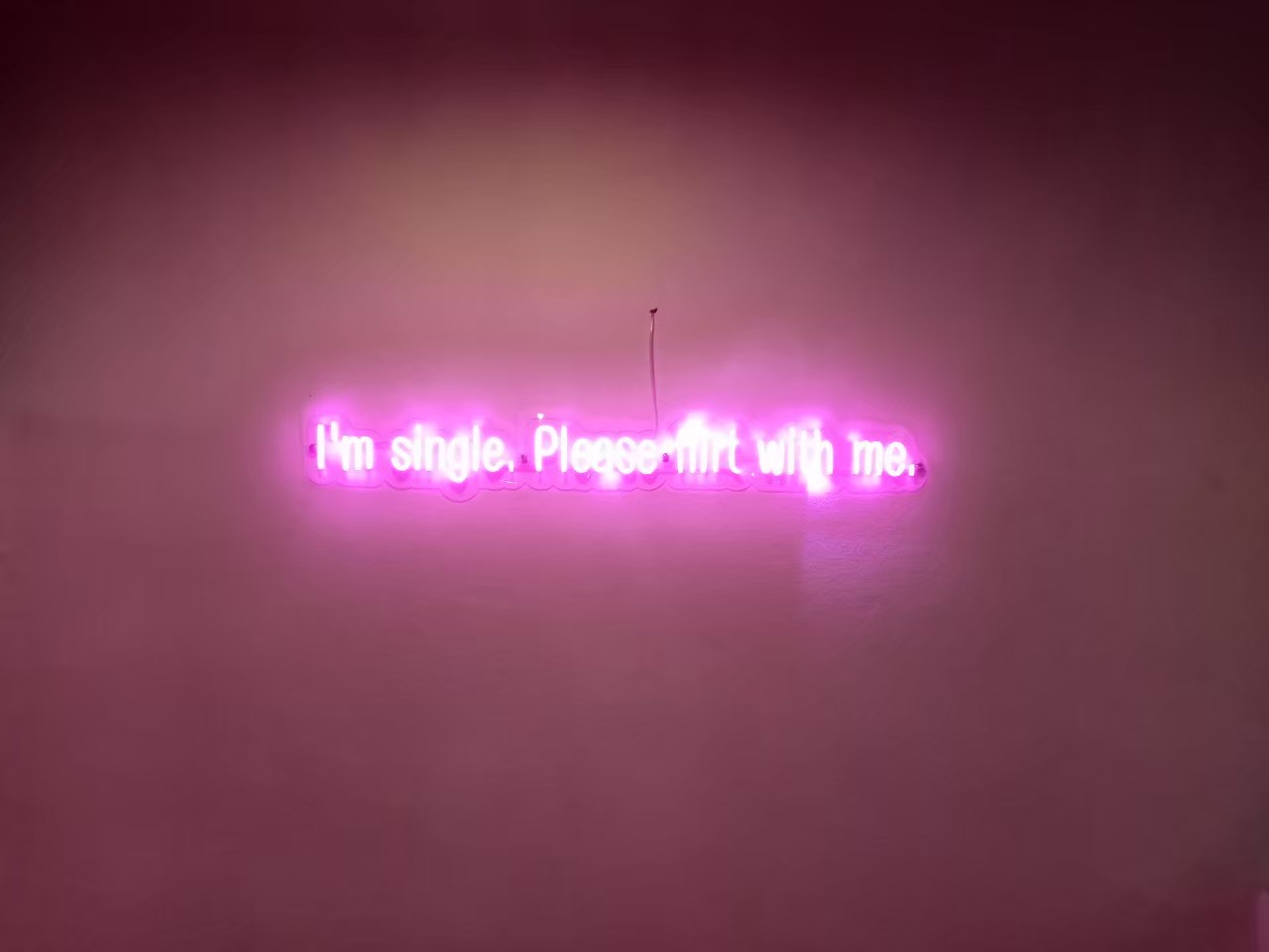 ไฟนีออน เฟค