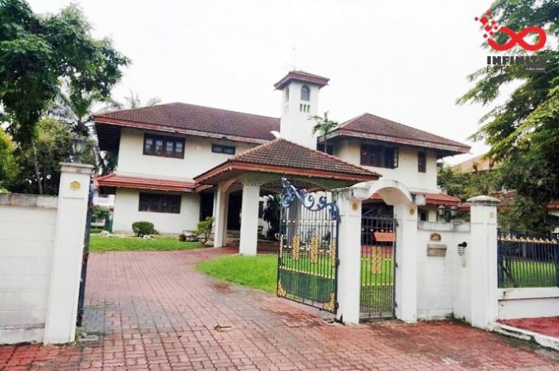 ขายบ้านเดี่ยว ม.เลคไซด์วิลล่า 2 ถ.บางนา-ตราด กม.7 ต.บางแก้ว อ.บางพลี สมุทรปราการ / พื้นที่ 2 ชั้น 371 ตารางวา