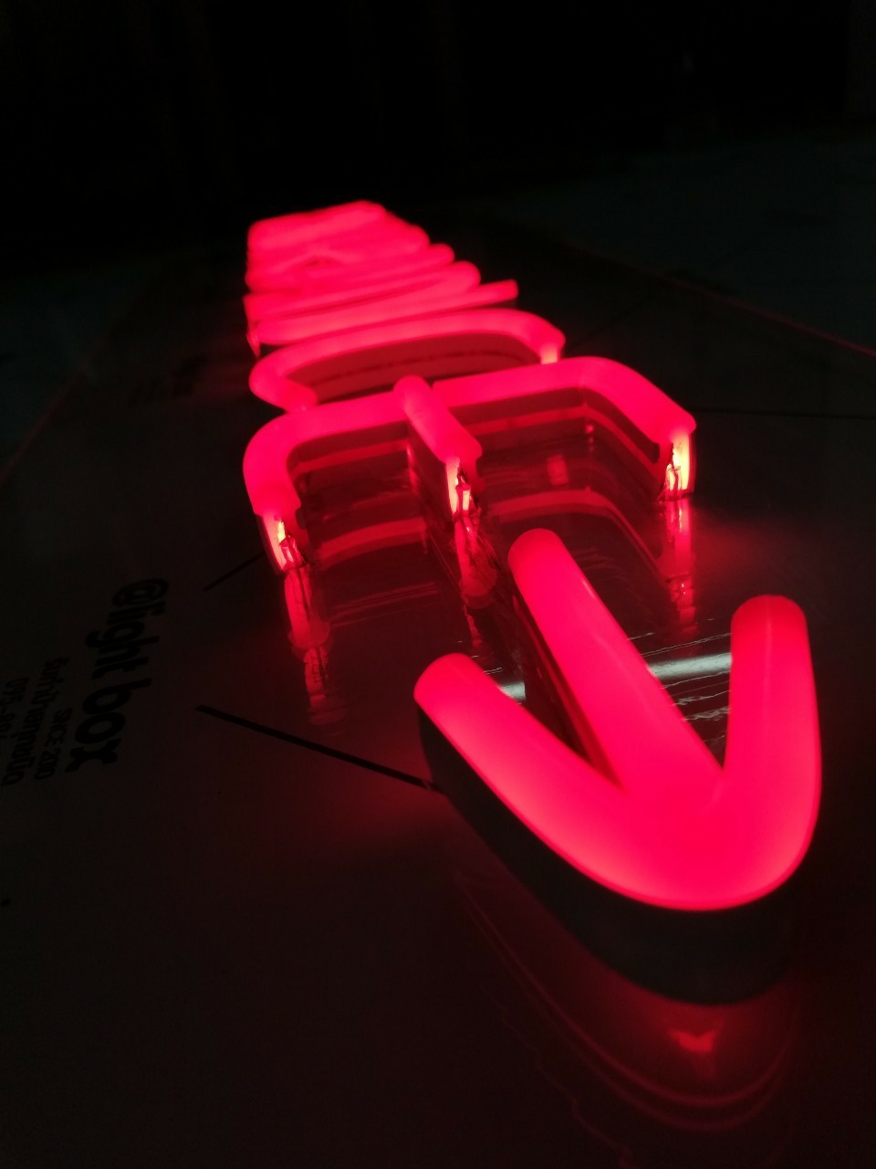 งานป้ายไฟนีออนดัดLED - ENTRANCE อะคริลิคใสรองหลัง