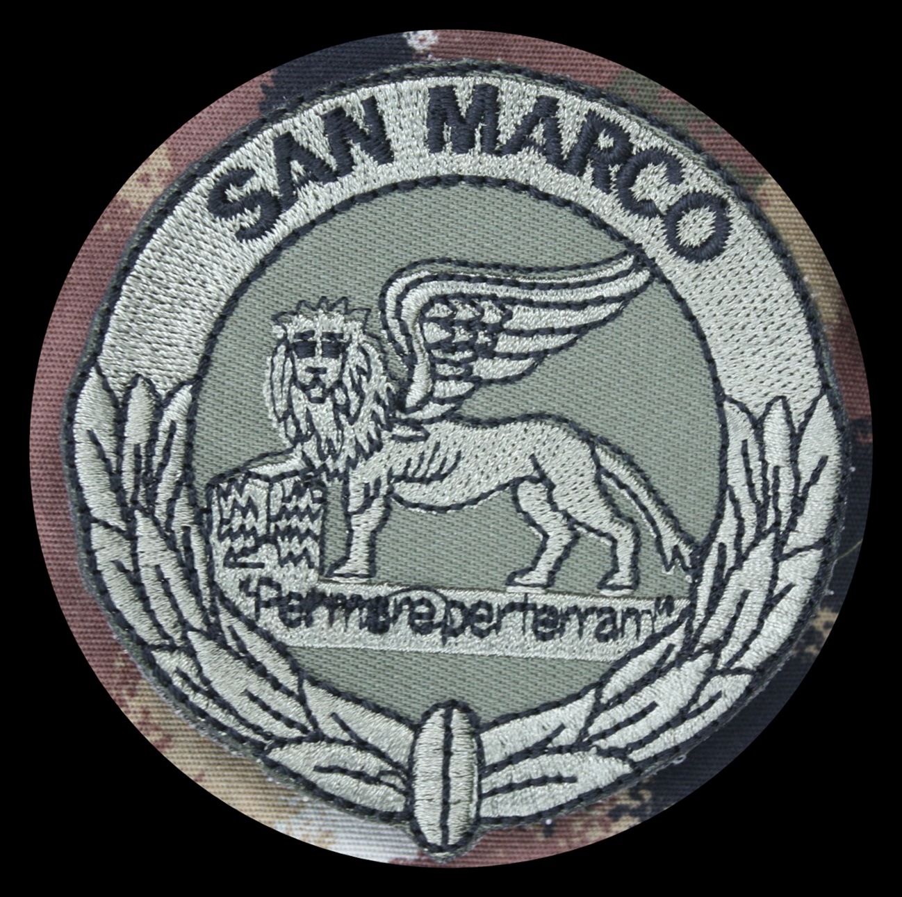 the Italian Army (Esercito) is mimetico Vegetata (vegetated pattern),