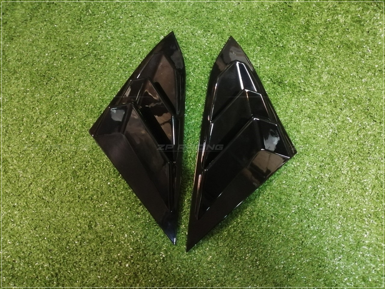 ครอบช่องกระจกหลัง CIVIC FC MUSTANG Style ตรงรุ่น รับประกัน 1 ปี ปี 2016-2022