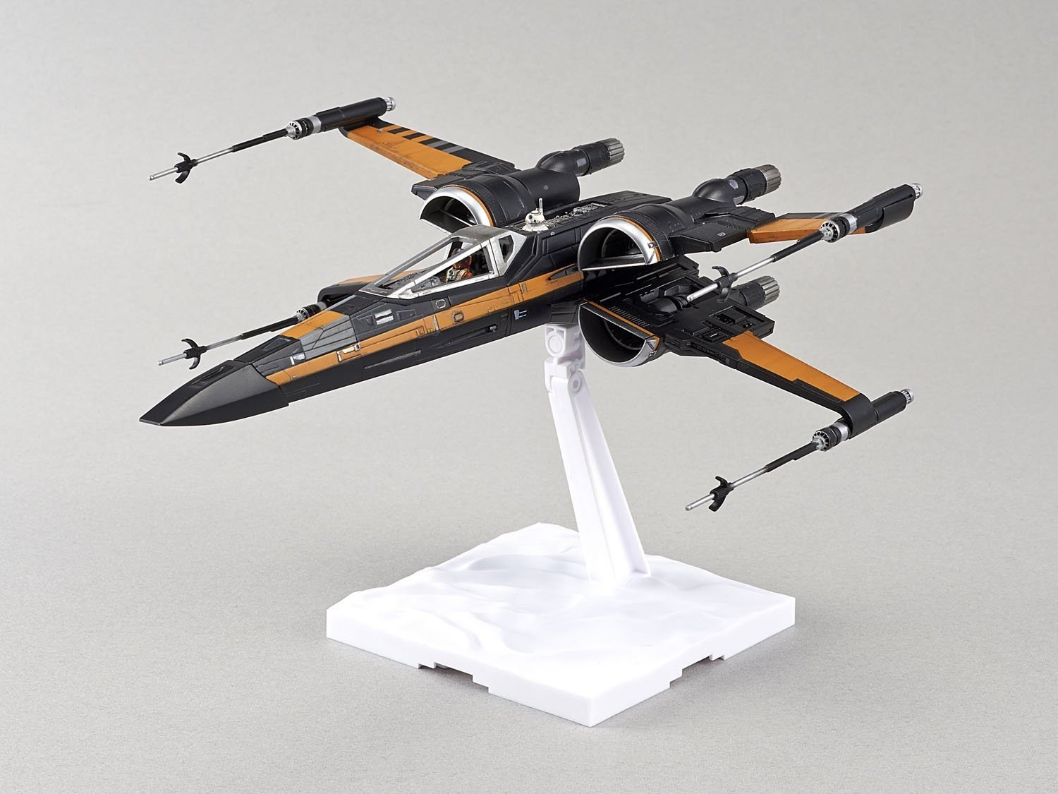 1/72 Poe's X-Wing fighter BANDAI - Star Wars