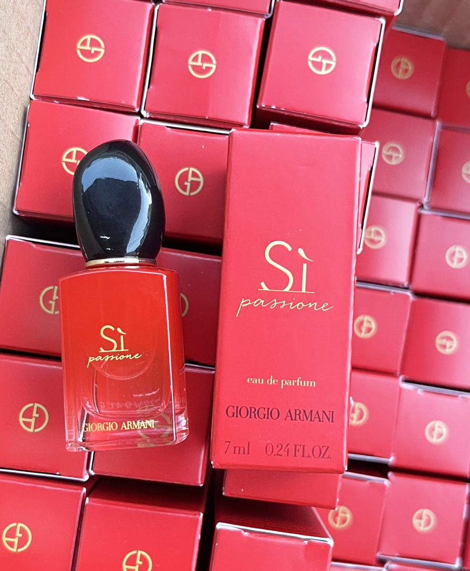 น้ำหอมขนาดทดลอง แบบแต้ม Giorgio Armani Si Passione Eau De Parfum 7ml. ของแท้ 100%