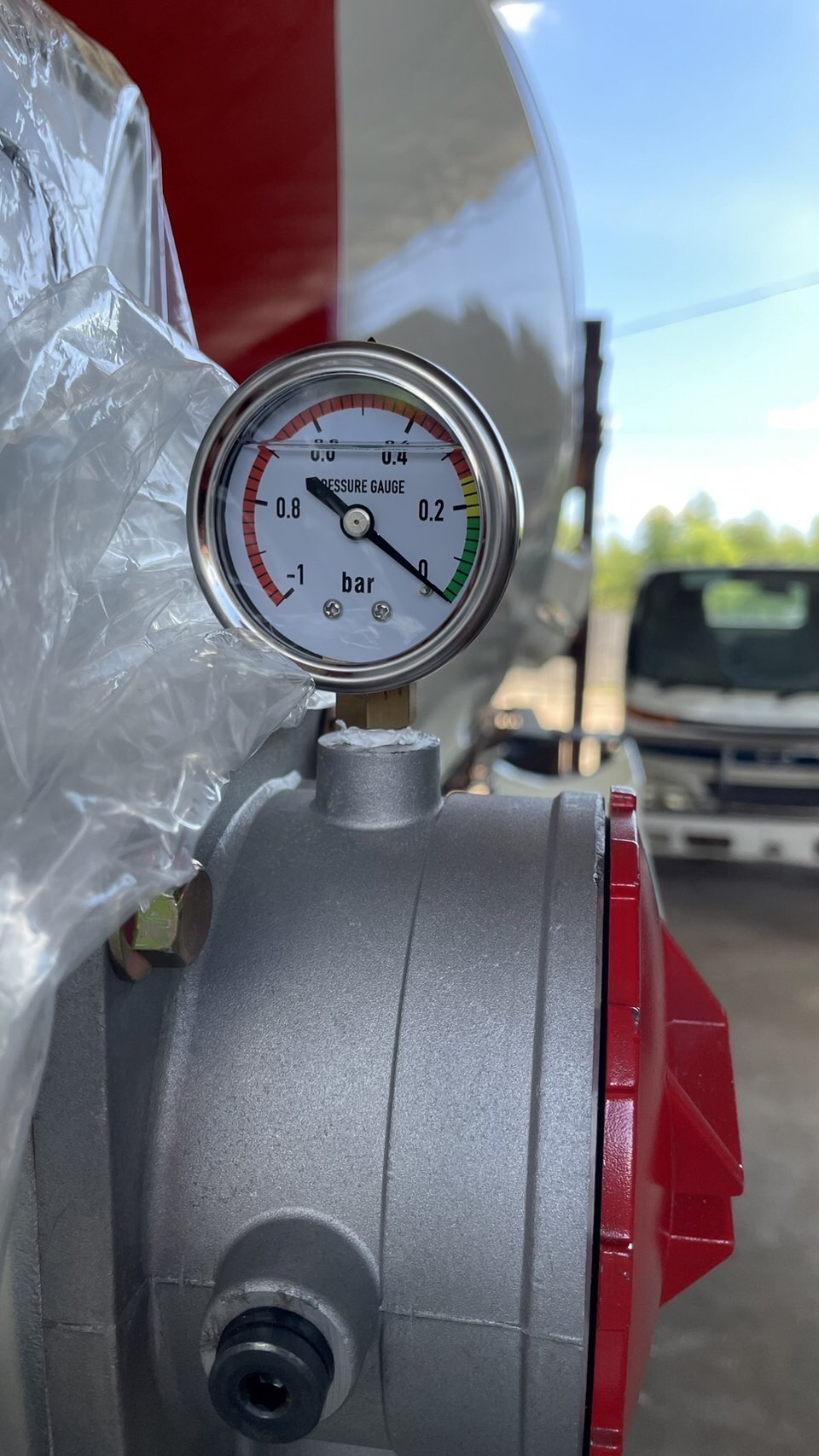 เกจวัดแรงดัน (Pressure Gauge) แบบหน้าปัดกลม 0-1 bar