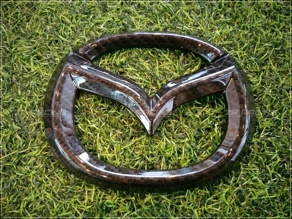 ครอบโลโก้ท้าย Carbon CX-5