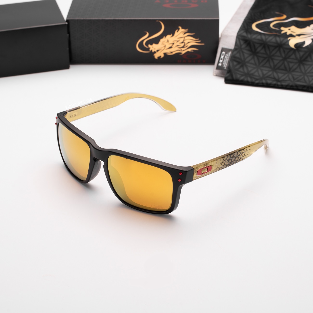 แว่นกันแดด Oakley Holbrook(A) OO9244-75 Chinese New Year 56