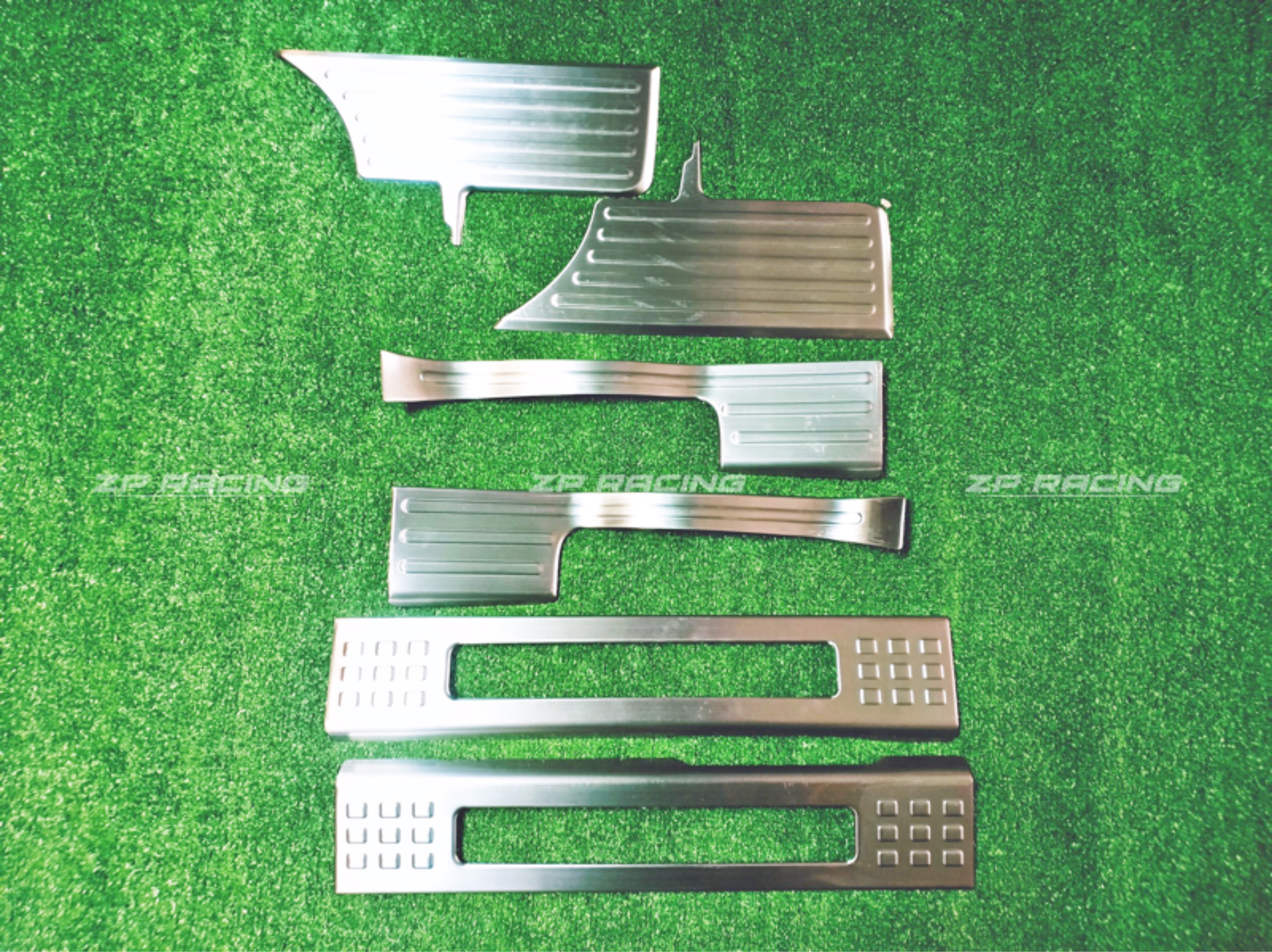 คิ้วบันไดด้านใน สำหรับรุ่น 2.2+ และ 3.2+