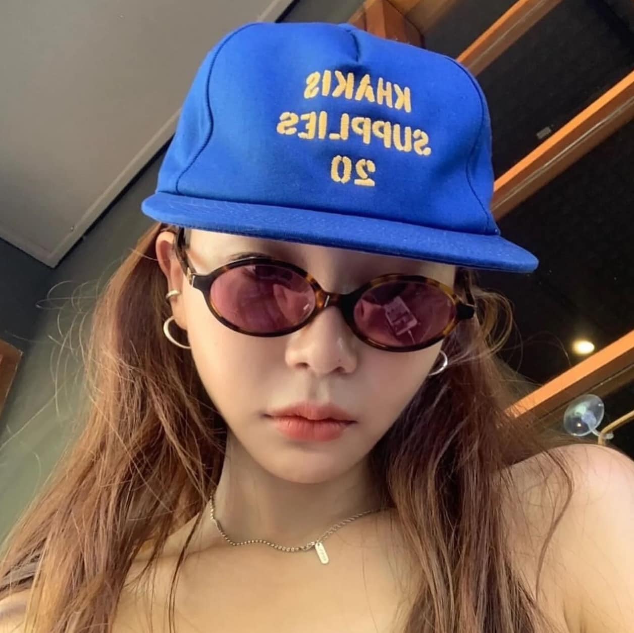 แว่นกันแดดMIUMIU Regard MU04ZS