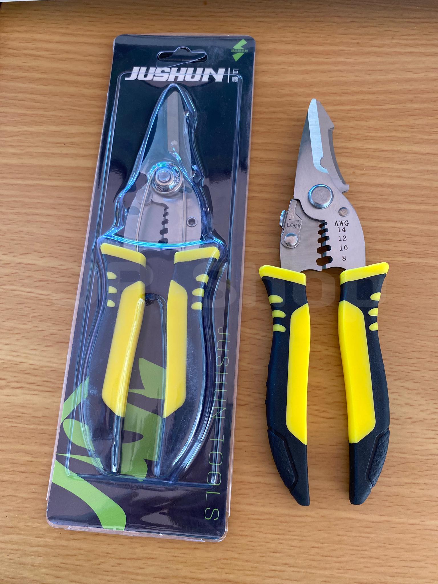 คีมปอกสายไฟ คีมตัดไฟ อเนกประสงค์ 2in1 ปากคีมแข็งแรง ทนทาน ปอกสายและตัดสายในตัวเดียวกัน #60129