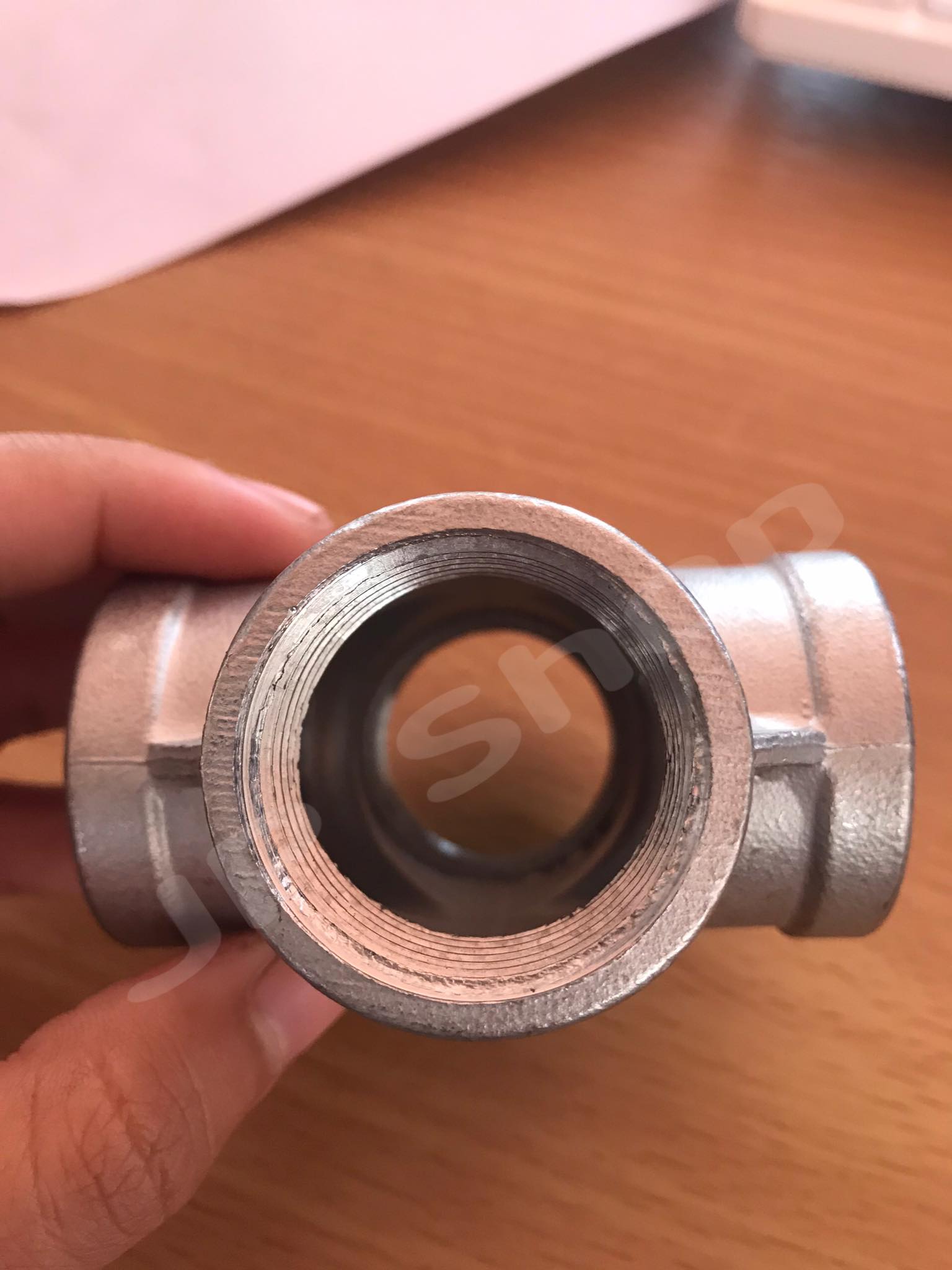 ข้อต่อสี่ทางเกลียวใน ขนาด1นิ้ว สแตนเลส304 #1233