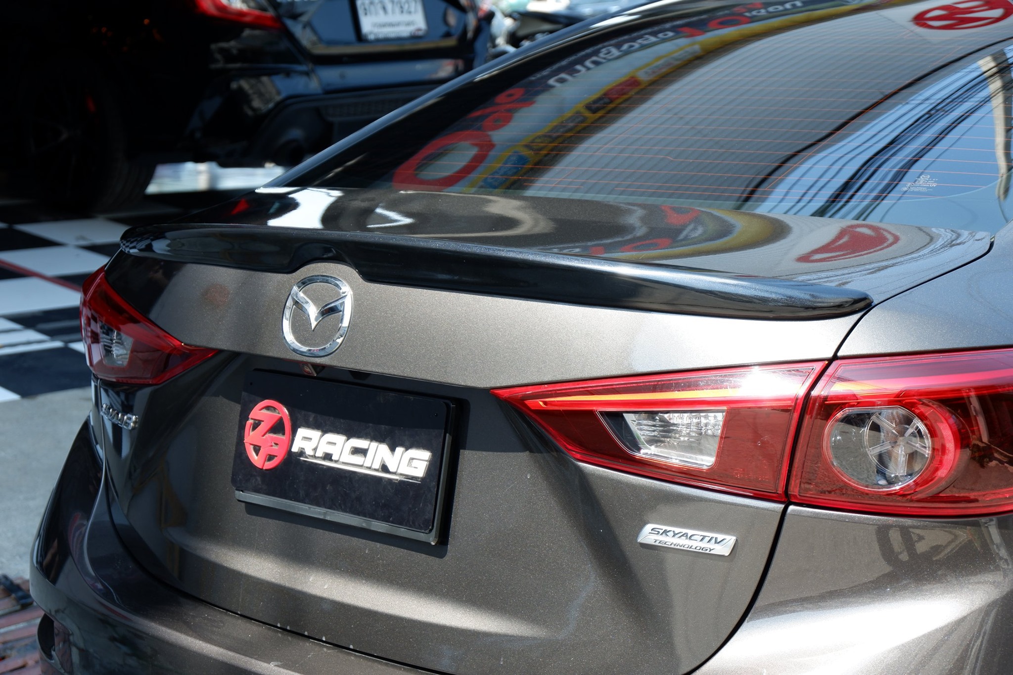 สปอยเลอร์ทรงศูนย์ รุ่น 4 ประตู Mazda3 [2014-2019]