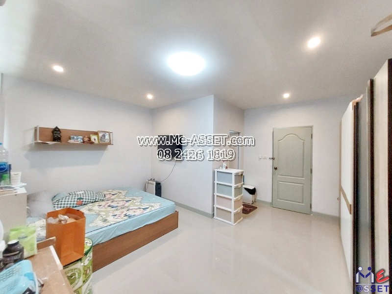 ขายทาวน์โฮม ถนนเมน ต้นโครงการ ย่าน วัดเพลินเพชร ไร่ขิง กระทุ่มล้ม เพชรเกษม พุทธมณฑลสาย 5 : ม.แกรนด์วิลเลจ 2 : 2 ชั้น 27.6 ตร.วา