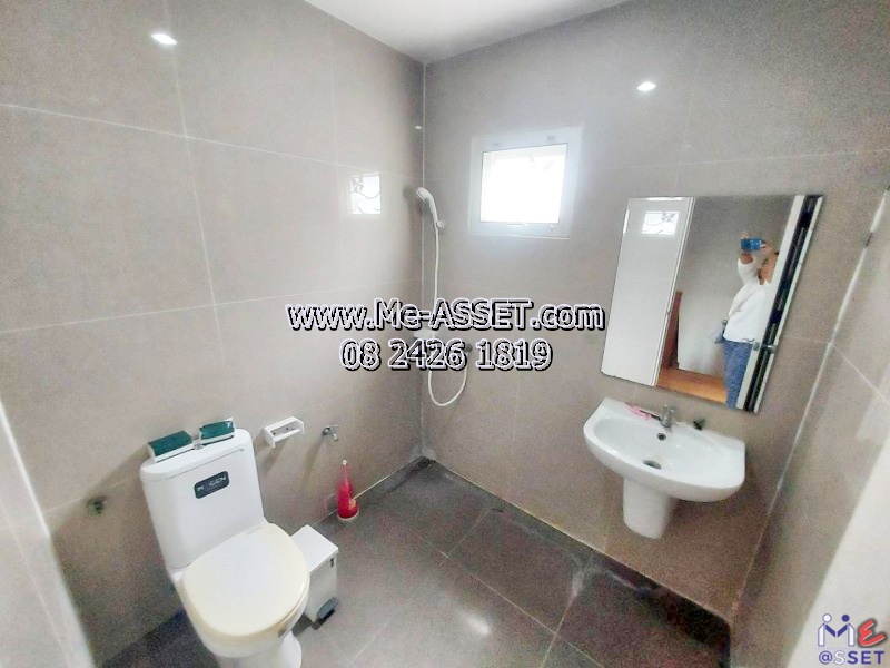 ขายทาวน์โฮม โซนนิมิตรใหม่ หทัยราษฎร์ เชื่อมมีนบุรี รามอินทรา ใกล้แฟชั่นไอส์แลนด์ ซาฟารีเวิลด์ ตลาดหทัยมิตร รถไฟฟ้าสีชมพู : มบ.เมดิโอ้นิมิตรใหม่ Medio Nimitmai : 2 ชั้น 25.6 ตร.วา