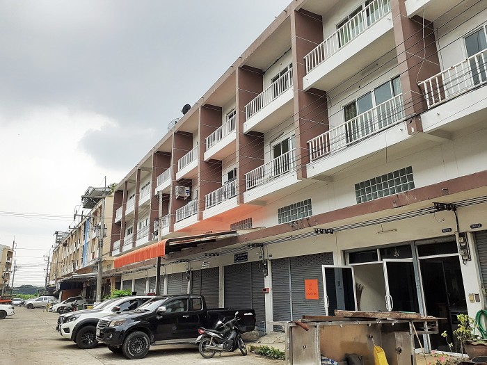 ขายอาคารพาณิชย์ ม.เอสดี / ถ.เศรษฐกิจ ต.นาดี อ.เมือง สมุทรสาคร / พื้นที่ 3.5 ชั้น 18 ตารางวา