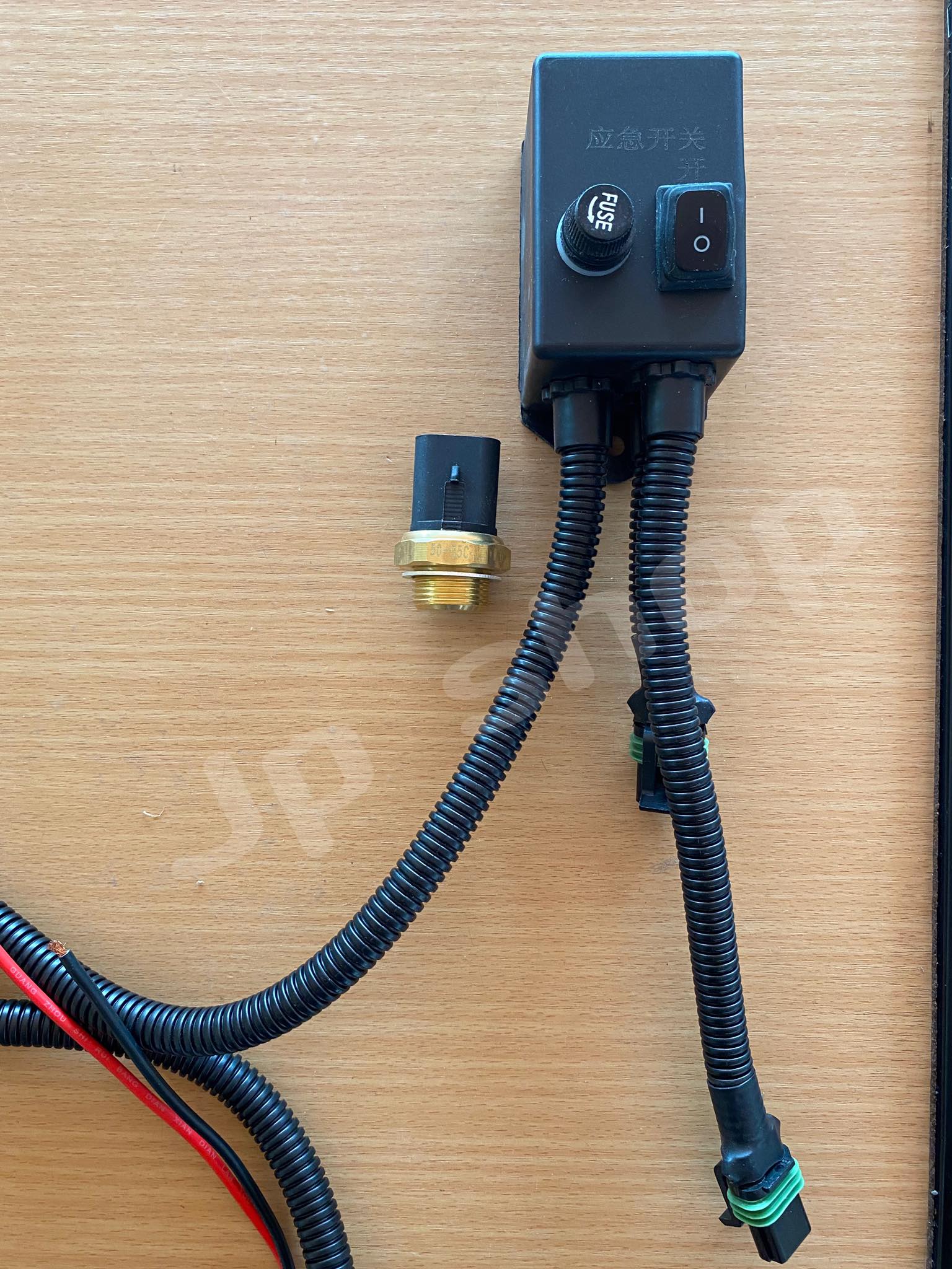 กล่องไฟควบคุมออยคลูเลอร์รถโม่ปูน ควบคุมออยคลูเลอร์ 24V พร้อมเซ็นเซอร์วัดความร้อน #8001450