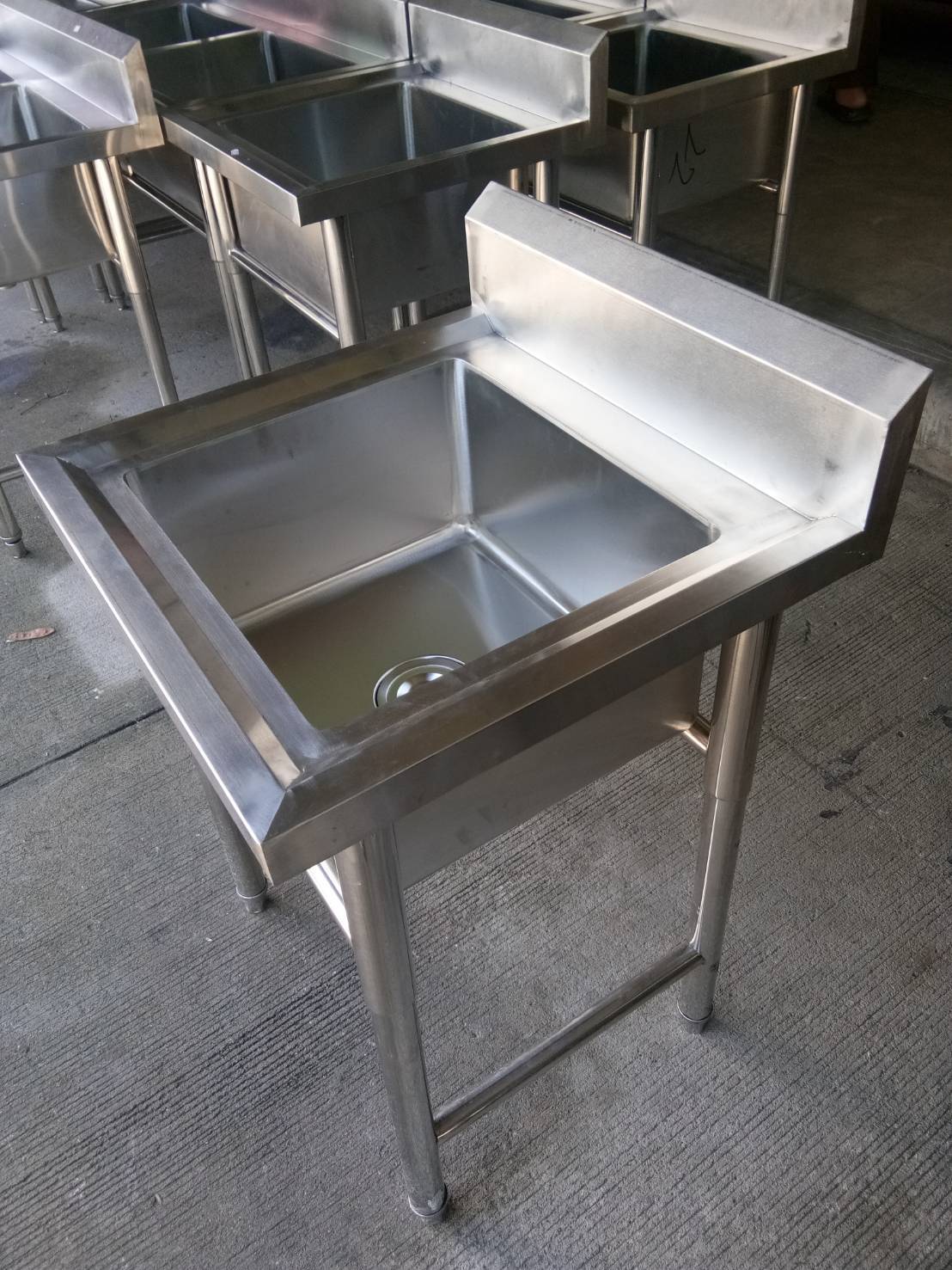 ซิงค์ล้างจานสแตนเลสแบบ 1 หลุม รุ่น: WDC-668