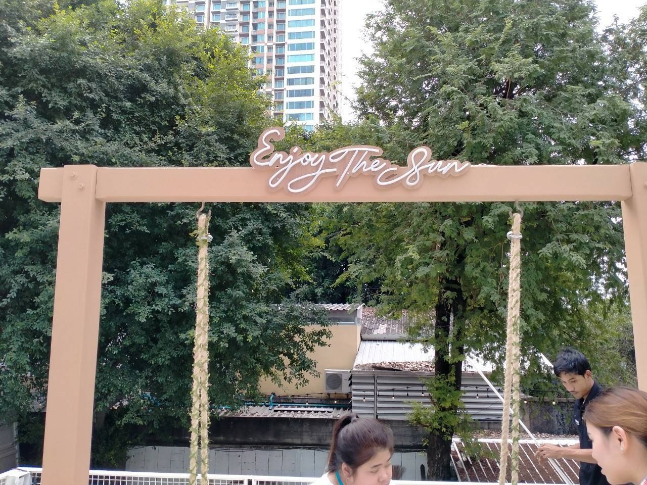 ป้ายไฟนีออน