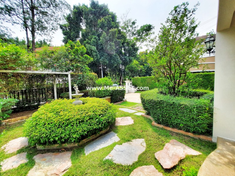 ขายบ้านเดี่ยว ม.นันทวัน วงแหวน-รัตนาธิเบศร์ ถ.ตลิ่งชัน-สุพรรณบุรี ต.เสาธงหิน อ.บางใหญ่ นนทบุรี ต้นโครงการ ตรงข้ามสวนสาธารณะ / พื้นที่ 2 ชั้น 138 ตารางวา