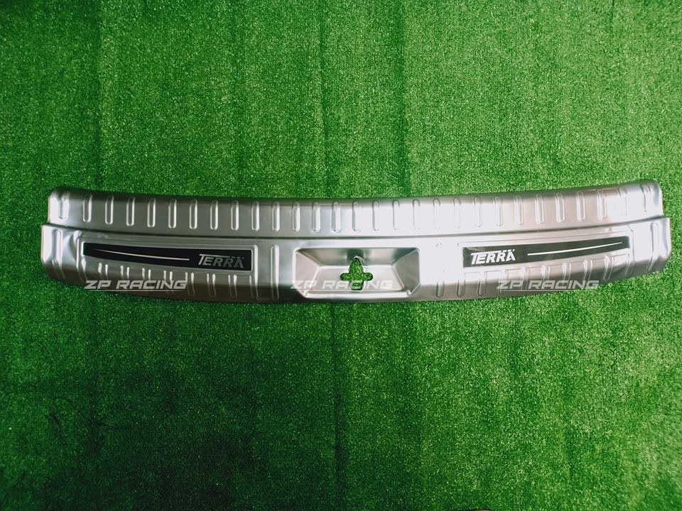 เพลทกันรอยท้ายด้านใน Stainless TERRA