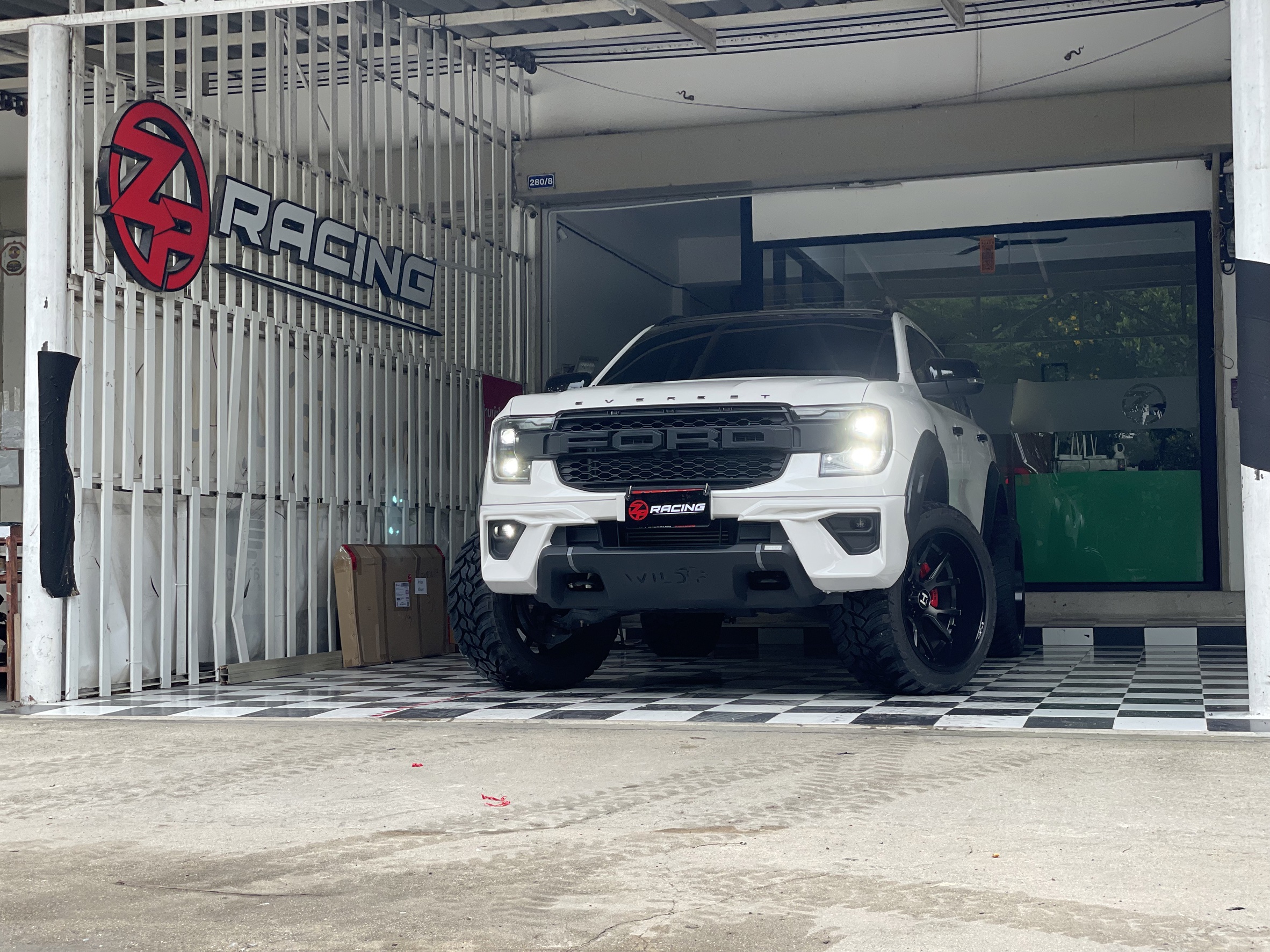 ชุดโคมไฟหน้าฟอร์ด Next Gen Ranger รุ่น Raptor