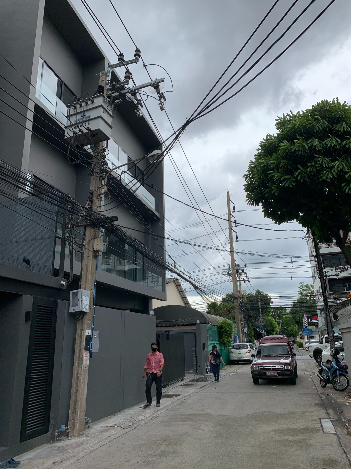 ขายออฟฟิศสร้างใหม่ 3 ชั้น ลาดพร้าว 94 พลับพลา วังทองหลาง เข้าจากถนนประดิษฐ์มนูธรรม 200 ม.