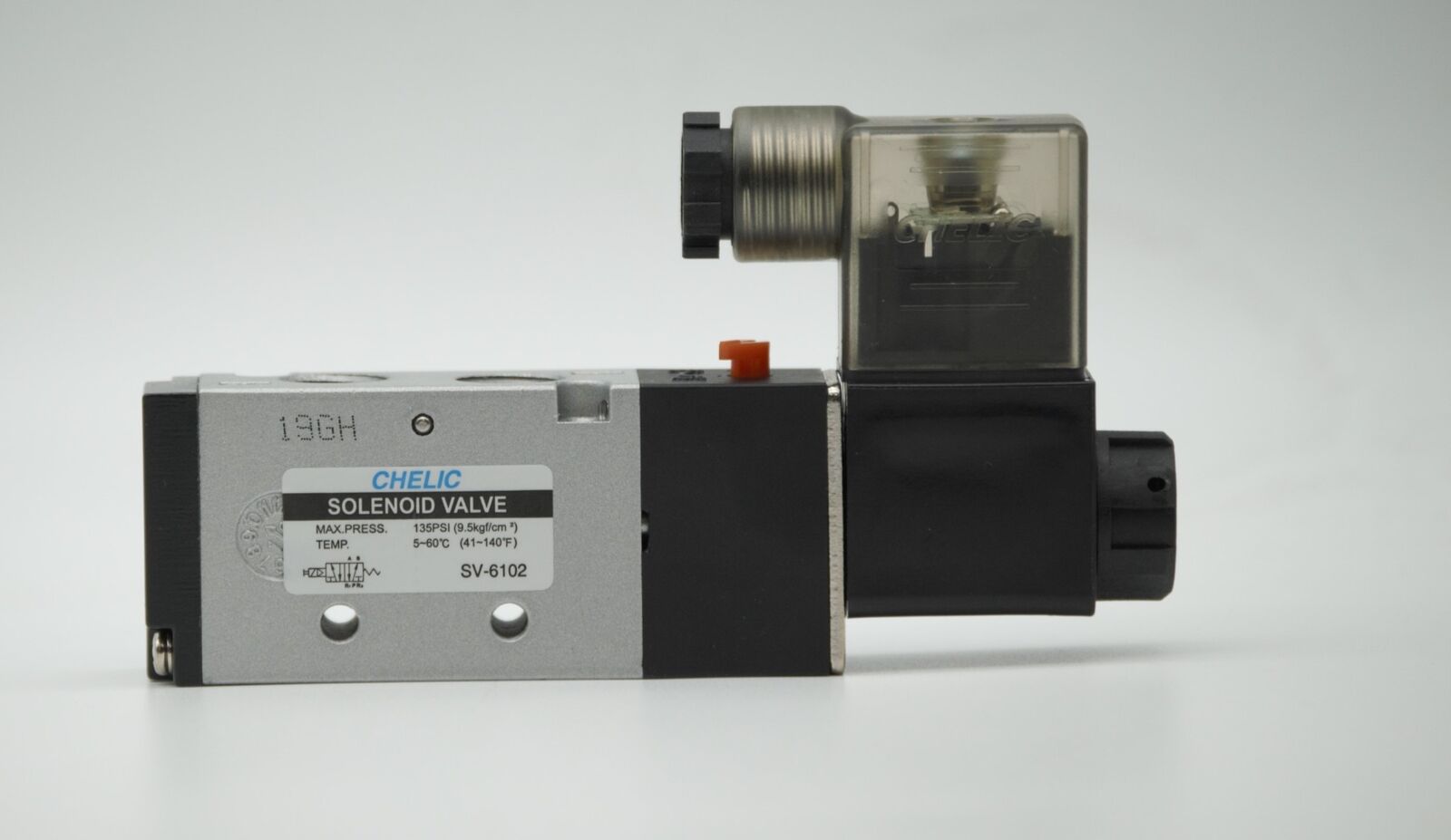 CHELIC SOLENOID VALVE Model:SV-6102 / Coil 24 VDC.