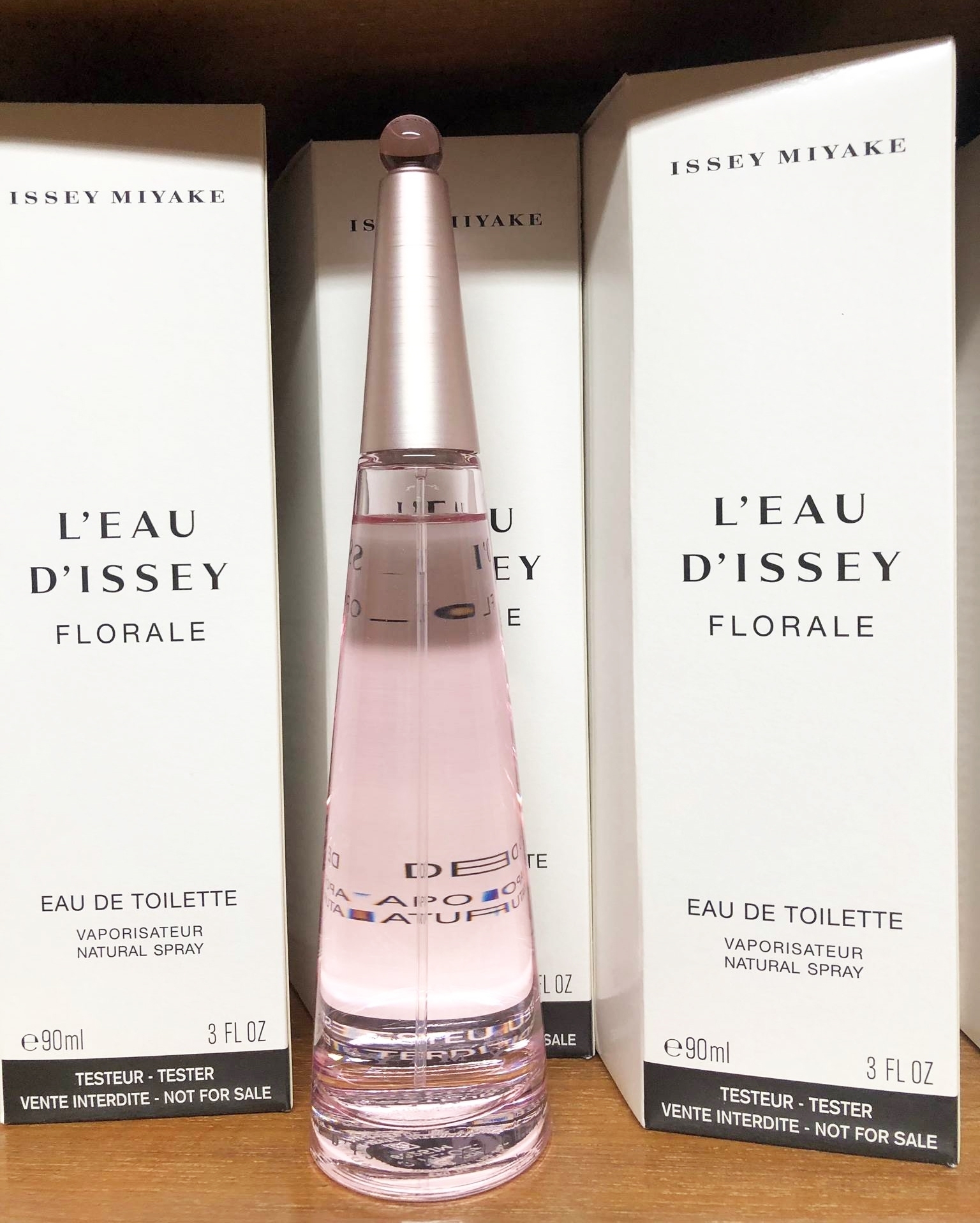 Issey Miyake L'Eau D'Issey Florale Eau De Toilette 90ml. [กล่อง/Tester]