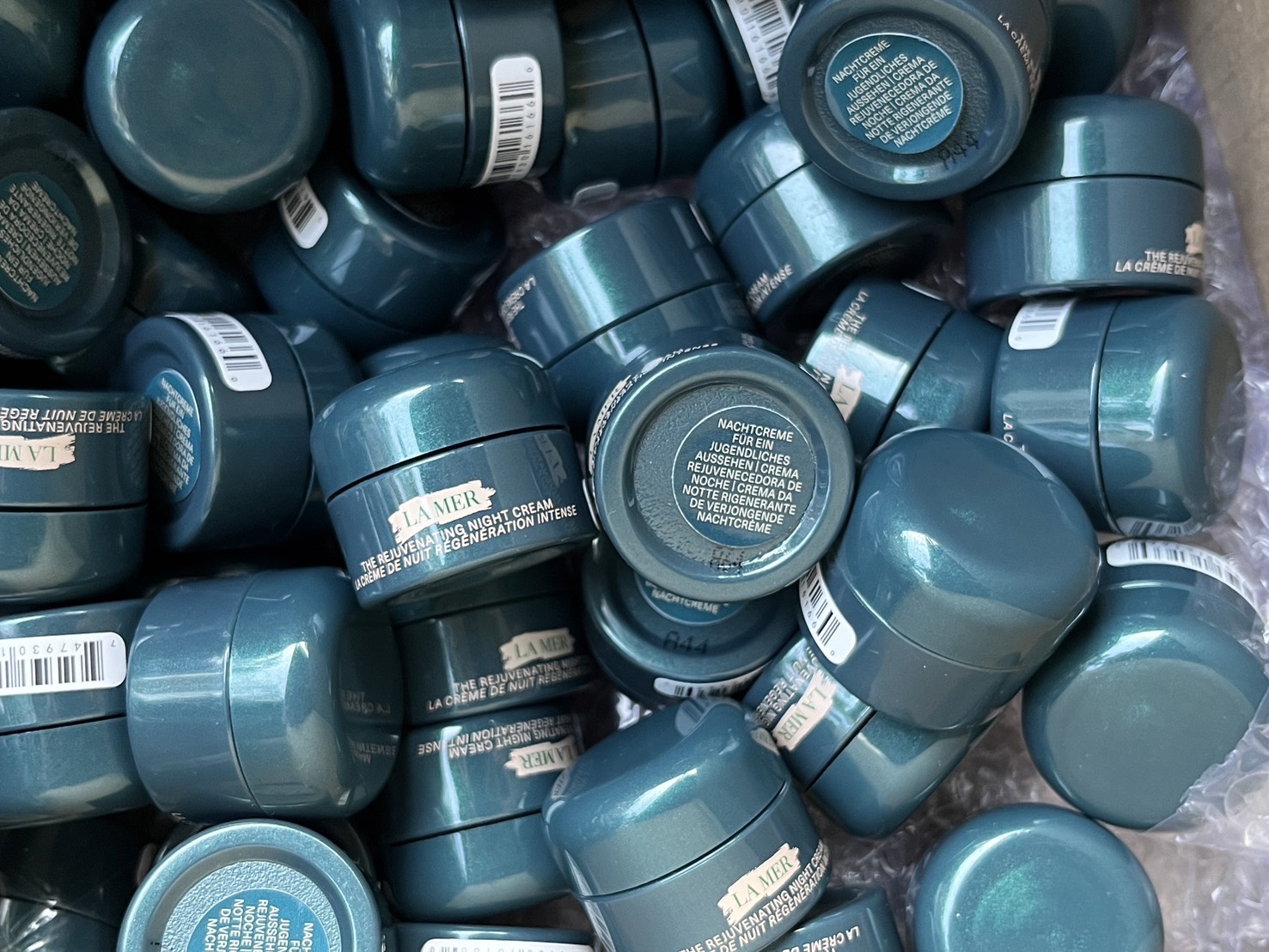 (1กระปุก) ครีมกลางคืนขนาดทดลอง La Mer The NEW Rejuvenating Night Cream 3.5ml. - no box