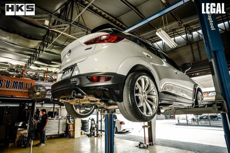 ท่อ HKS Legal Carbon สำหรับ CX-3