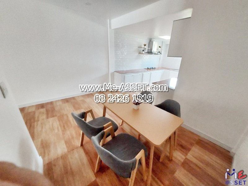 ขายทาวน์เฮ้าส์ รีโนเวทใหม่ ย่าน คูคต ลำลูกกา คลอง2 เสมาฟ้าคราม ปทุมธานี : ม.บุศรินทร์ 2 : 2 ชั้น 21.2 ตร.วา